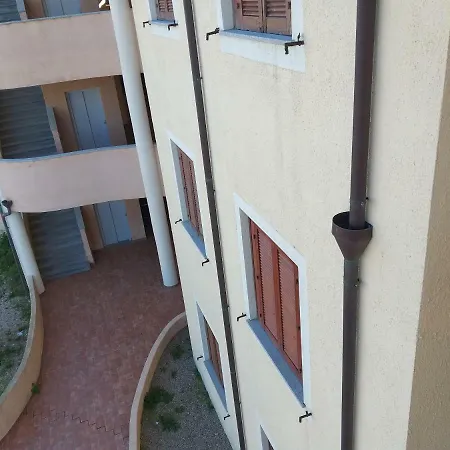 Airport Orchid Apartment *